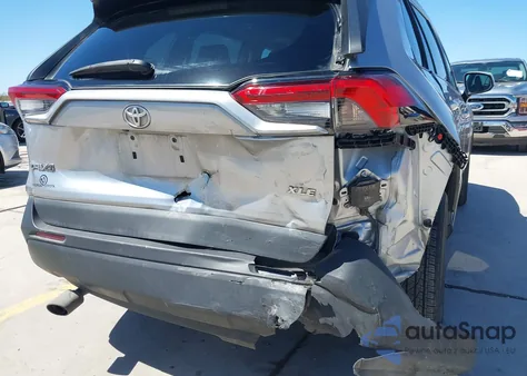 2020 Toyota Rav4 Xle из США, поврежденный, VIN 2T3W1RFV9LW090537